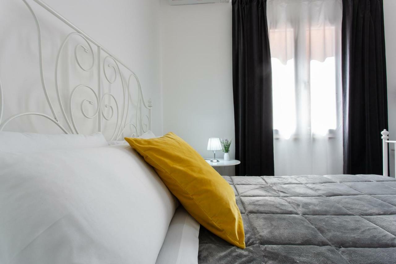 Il Cortile Degli Artisti Bed and Breakfast Marsala Exteriör bild